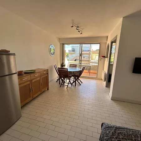 Appartement Pour 4 Avec Parking A 50M De La Plage - Fr-1-837-88 *