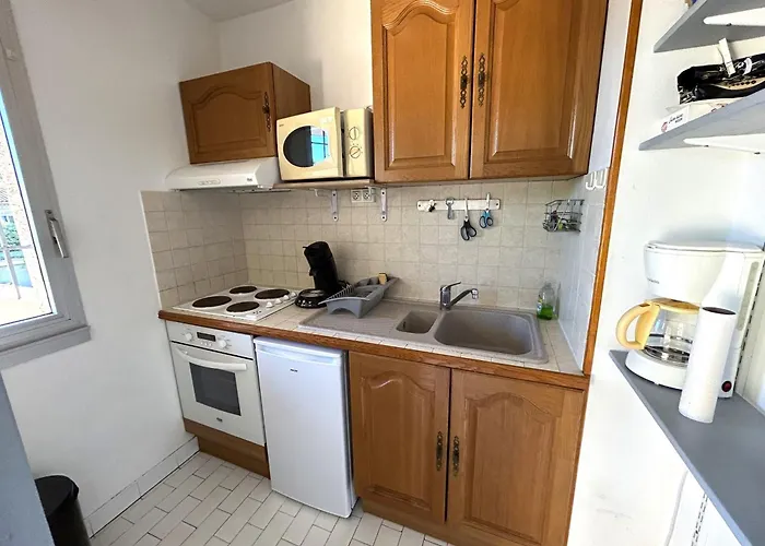 Appartement Pour 4 Avec Parking A 50M De La Plage - Fr-1-837-88 *