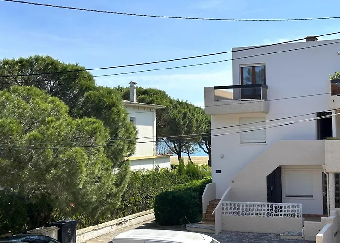 Appartement Pour 4 Avec Parking A 50M De La Plage - Fr-1-837-88 דירה